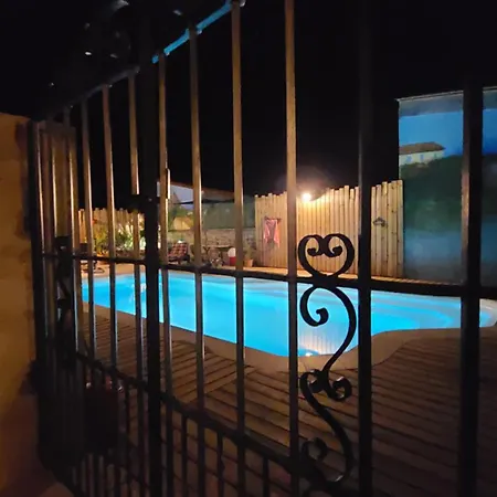 Le N 9 *